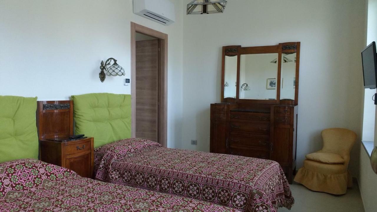 Agriturismo Cascina Poscallone Abbiategrasso Dış mekan fotoğraf